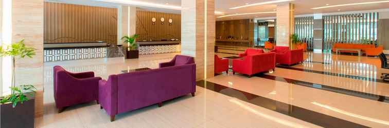 Lobby Dalton Makassar