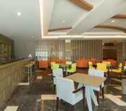 Bar, Cafe and Lounge 6 Dalton Makassar