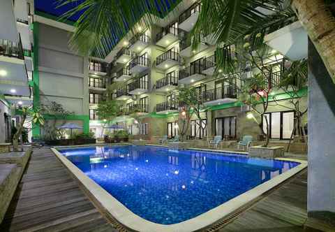 Swimming Pool Rofa Kuta Hotel