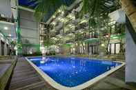 Swimming Pool Rofa Kuta Hotel