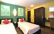 Kamar Tidur 6 The Spot Legian