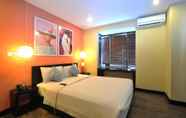 Kamar Tidur 5 The Spot Legian