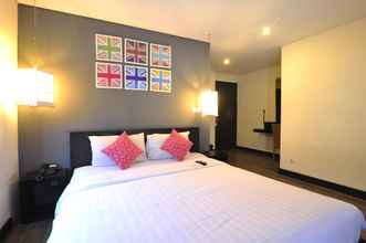 Bedroom 4 The Spot Legian