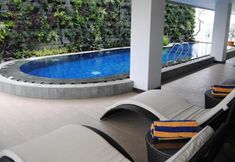 Swimming Pool 2 DBest Hotel Pasar Baru Bandung