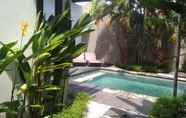 Swimming Pool 4 Karuna Uppala Villa Umalas