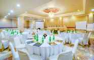 Functional Hall 7 Amos Cozy Hotel Melawai