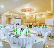 Functional Hall 7 Amos Cozy Hotel Melawai