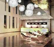 Lobby 2 FM7 Resort Hotel – Bandara Jakarta Airport