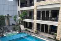 Swimming Pool Bintang Mulia Hotel