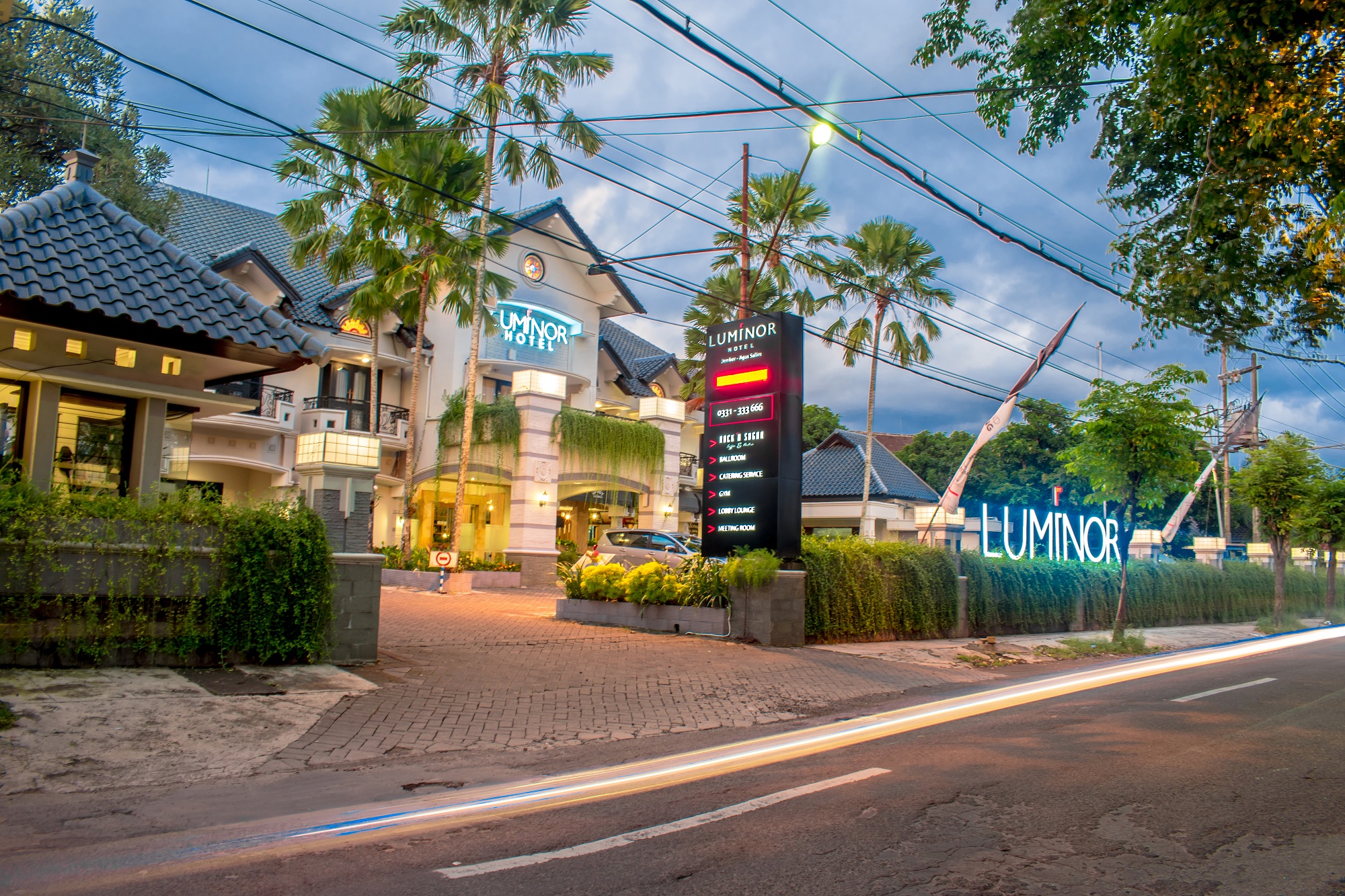 ภายนอกอาคาร 4 Luminor Hotel & Convention Jember By WH