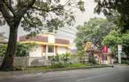 Luar Bangunan 3 Collection O Grha Ciumbuleuit Guest House Bandung