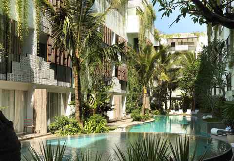 Swimming Pool The Akmani Legian 