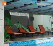 Swimming Pool 2 V Hotel & Residence