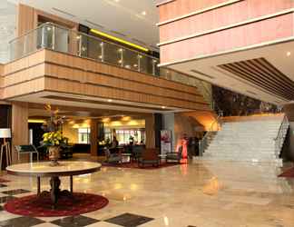 Lobby 2 Patra Semarang Hotel & Convention