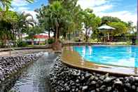 Swimming Pool Patra Semarang Hotel & Convention