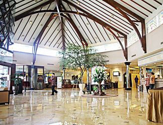 Lobby 2 Horison Ultima Bandung