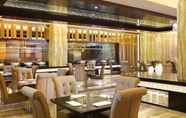 Restaurant 6 Four Points by Sheraton Medan