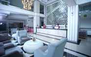 Lobby 2 Shakti Hotel Bandung