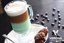 バー、カフェ、およびラウンジ Verona Palace Boutique Hotel Bandung