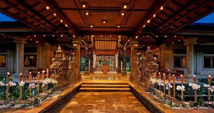 Lobby Matahari Beach Resort & Spa