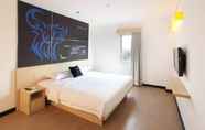 Bedroom 4 Zodiak Paskal by KAGUM Hotels