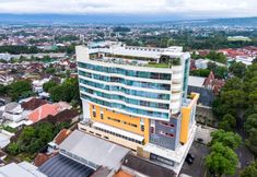 Exterior 6 THE 1O1 Malang OJ
