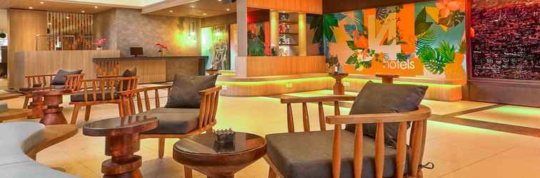 Sảnh chờ J4 Hotels Legian