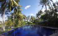 Swimming Pool 5 Sapulidi Resort Spa & Gallery Bali