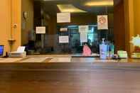 Lobby Hotel Rumah Shinta