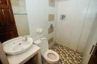 Toilet Kamar The Kubu Hotel