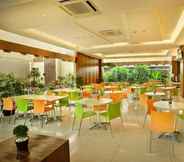 ร้านอาหาร 5 V Hotel Tebet Jakarta