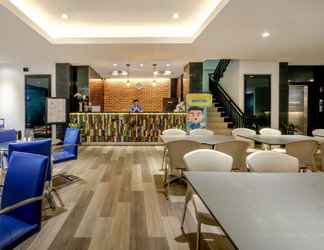 Lobby 2 Hotel 88 Mangga Besar 120 RS Husada By WH