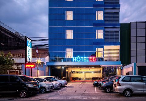 Exterior Hotel 88 Mangga Besar 120 RS Husada By WH
