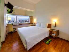 Phòng ngủ 4 Whiz Hotel Pemuda Semarang