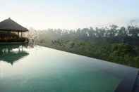 Kolam Renang Kamandalu Ubud