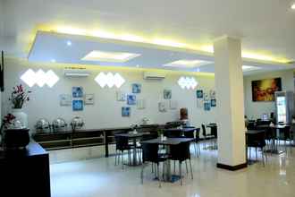 Lobi 4 Laxston Hotel Yogyakarta