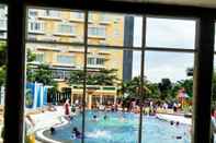 Swimming Pool Lorin Sentul Hotel