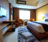 Bedroom 2 Nagoya Mansion Hotel & Residence Batam