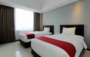 Bedroom 4 The Sun Hotel Madiun