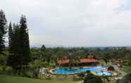 Swimming Pool 3 Sinabung Hills Berastagi