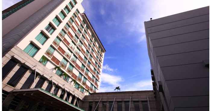 Bangunan Grand Surya Hotel Kediri