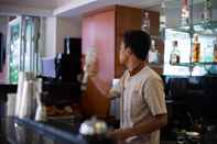 Bar, Kafe dan Lounge The Sun Hotel & Spa