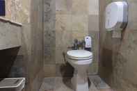 Toilet Kamar Maxwell Hotel Jakarta