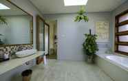 Toilet Kamar 3 Papillon Umalas Villas