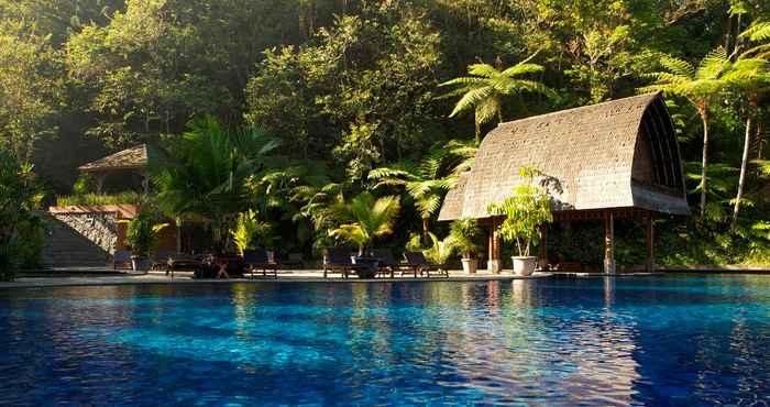 Kolam Renang SanGria Resort & Spa