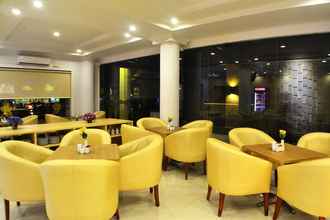 Sảnh chờ 4 Maven Fatmawati Hotel