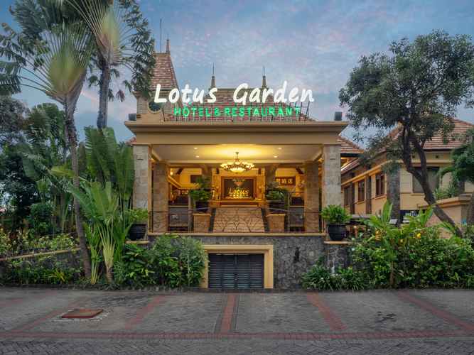 EXTERIOR_BUILDING Lotus Garden Hotel by Waringin Hospitality