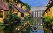 ภายนอกอาคาร 2 Lotus Garden Hotel by Waringin Hospitality