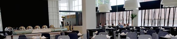 Restoran 4 Hotel Santika Pekalongan