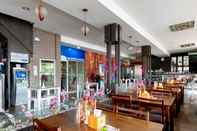 Restaurant Capital O 2023 Medan Ville Hotel